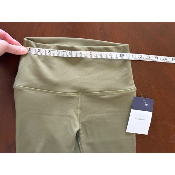 FLEO Activewear NWT El Toro 28” Leggings  Shadow Sage Green Size Small - Picture 7 of 11